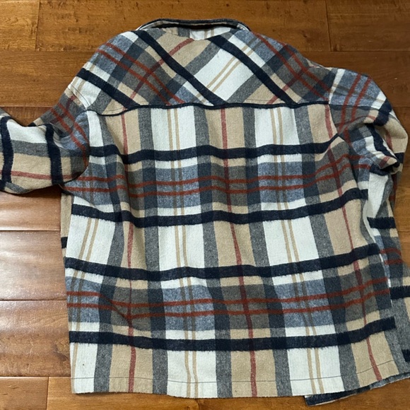 Plaid Button-Up Jacket - Picture 4 of 4
